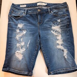Torrid Womens Size 14 Boyfriend Cut Distressed Denim Jean Shorts